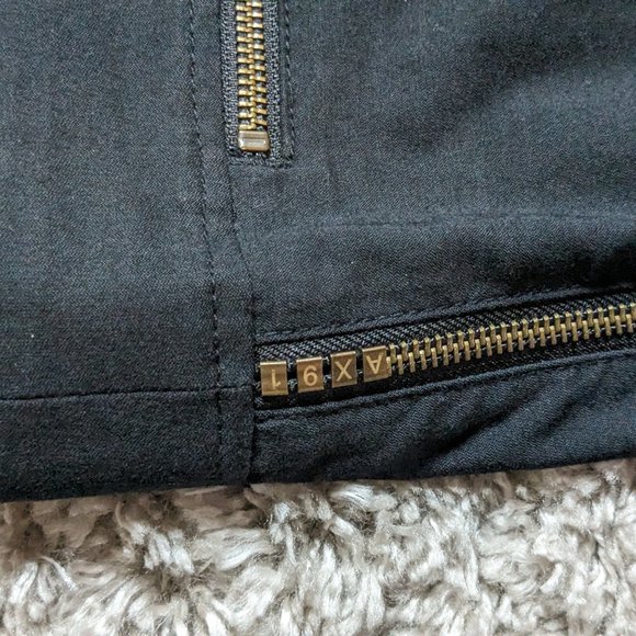 Armani Exchange Tapered Zipper Leg Black Trouser Size 6 - Picture 6 of 7
